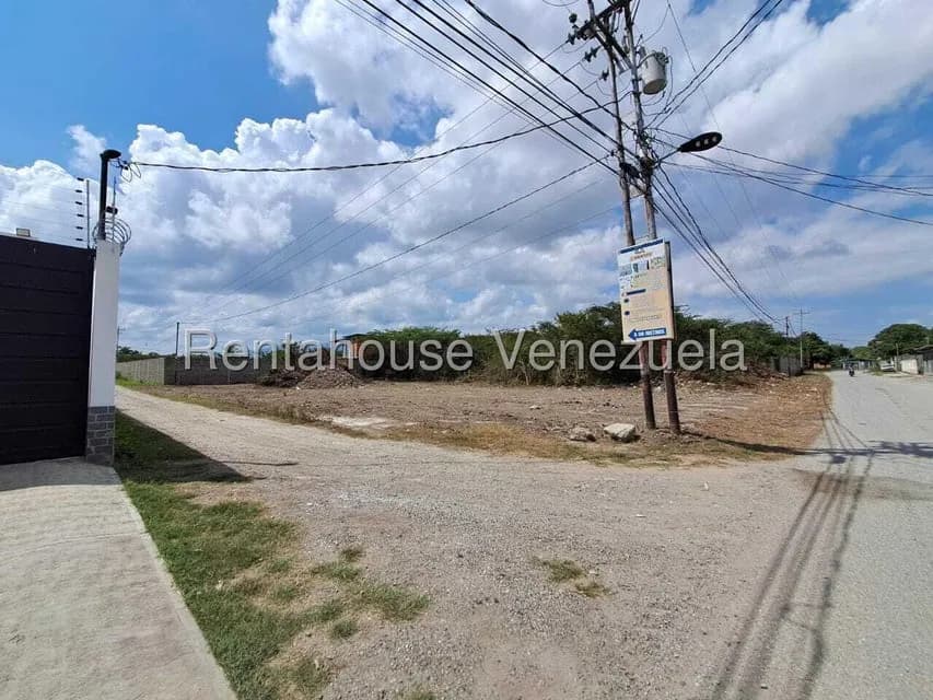 Terreno en venta - $11k